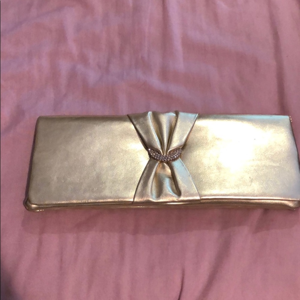 Gold clutch